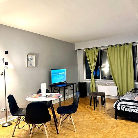 Affordable Cuttie 4 Persons 2 Beds In Downtown Apartment Montreal Bagian luar foto